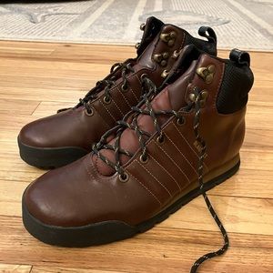 Adidas Blauvelt Maroon Boots Size 9